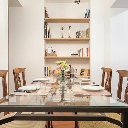 Lo Scrigno Delle 2 Torri! Nel Cuore Del Centro, Vicino A Via Rizzoli 아파트 *