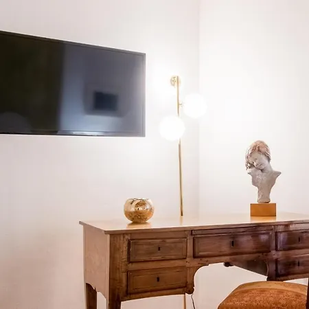 Lo Scrigno Delle 2 Torri! Nel Cuore Del Centro, Vicino A Via Rizzoli Bologna